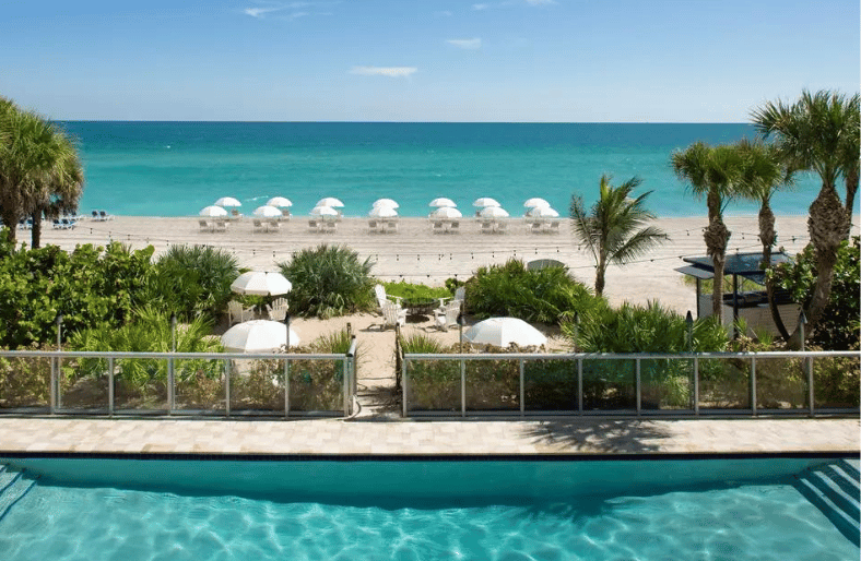 Top 10 Luxury Hotels in Miami: Opulent Retreats