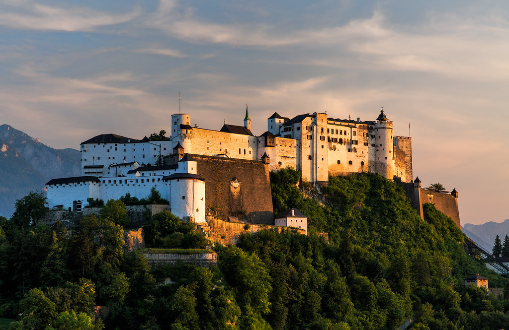 Dive into the magic of Salzburg! Discover top places to visit in Salzburg, including ticket prices, best time to visit, nearby locations, and travel tips from London to Salzburg. Plan your perfect Austrian getaway now!